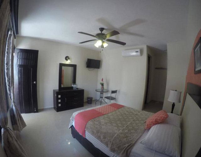 Deluxe Simple room seating area